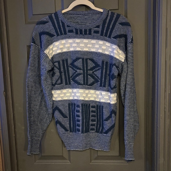 None Other - Vintage Men's Blue and White Sweater